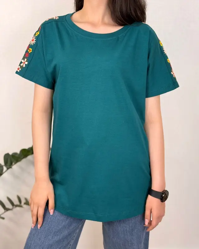 تیشرت گلدوزی