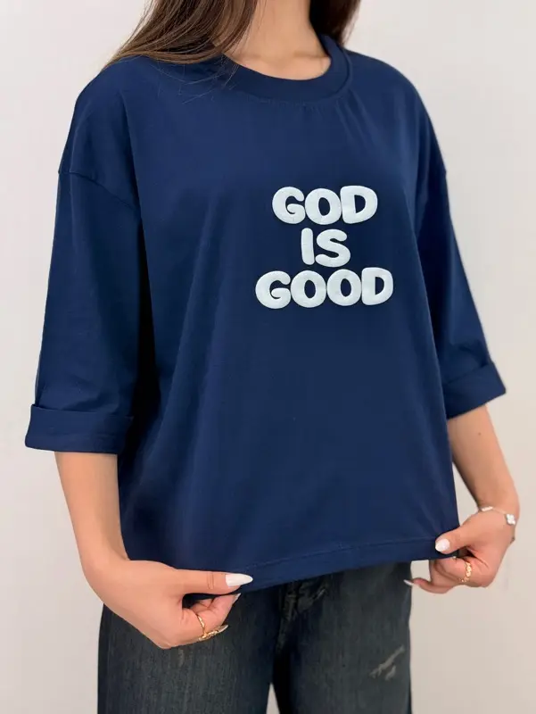تیشرت اورسایز پنبه رنگی طرح GOD IS GOOD آلما